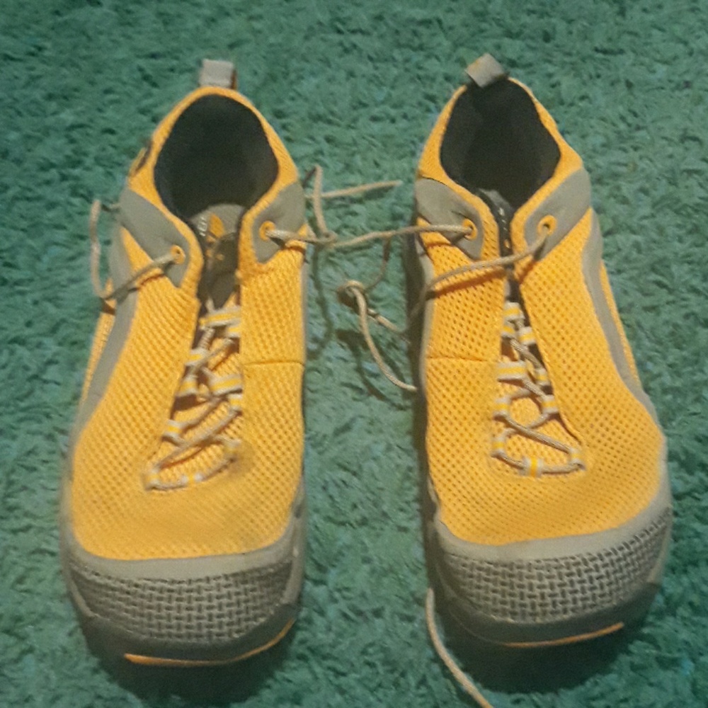 Orange agressive treed hiking shoes